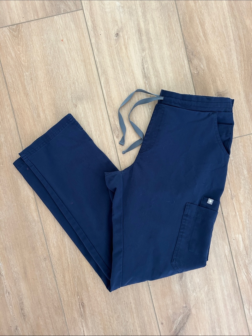 FIGS Straight Leg Scrub Pants in Navy Blue